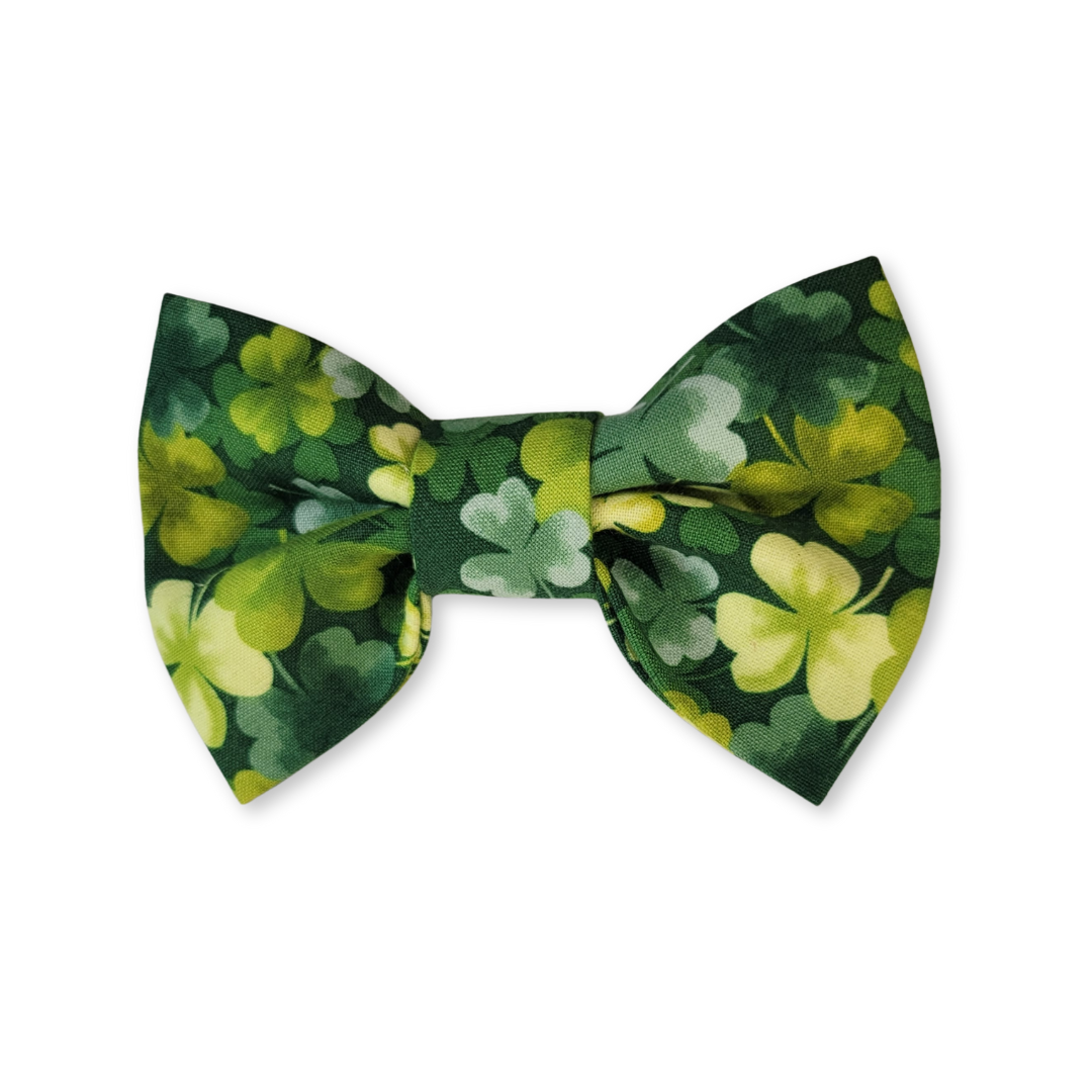 Field of Clovers Pet Bow Tie